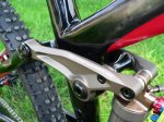 Specialized_Enduro_magnesium_link.jpg