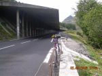 Tourmalet.Puentes antiavalanchas, que duro es esto.....JPG