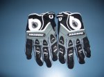 661_gloves.jpg