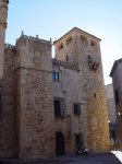 450px-Caceres_palacio_de_los_Golfines_de_Abajo.jpg