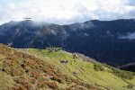 141.- Llegando a la majada de Busumer&#243;n. Al fondo la Sierra de Mongayo, con el pi [640x480].JPG