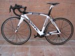 PINARELLO DOGMA2 005 (900 x 675).jpg