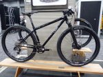 2011-nahbs-cielo-650b-mountain-bike-short-person-29er01.jpg