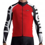 Assos-iJtiBuru4-redSwiss.jpg