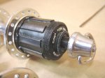 Shimano_Dura-Ace_UG_6-Speed_Hubset_05.JPG