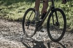 Hunt-30Carbon-Gravel-Disc-wheels_carbon-gravel-road-cyclocross-disc-brake-wheelset_muddy.jpg