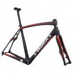 2016-specialized-s-works-roubaix-sl4-disc-carbon-frameset-black-red.jpg