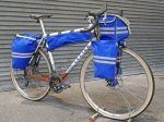 Tim-TasRek_custom-randonneur-porteur-bags-luggage_Lester-Cycles-touring-bike_driveside.jpg