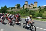 tdf17st15-castle-peloton-1000.jpg