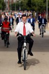 pp_rajoy_esperanza_aguirre_cifuentes_bicicleta_375326436_511x767.jpg