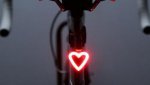 luz-trasera-bici-corazon1.jpg