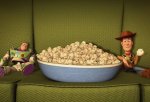 buzz_and_woody_eating_popcorn_wallpaper_-_1920x1200.jpg