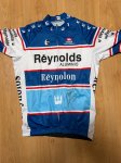 20230629J-01- Pedro Delgado me firma el maillot Reynolds.jpg