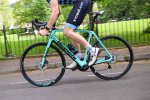 bianchi-infinito-cv-disc-ultegra-riding-4.jpg