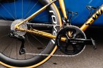 remco-worlds-gold-bike-2024-xp-2-750x500 (1).jpg