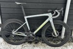 s-works-tarmac-sl8-v0-oc9big6nd5ie1.jpg