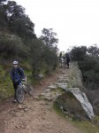 15 Grupo en trialera bajada a presa del Gasco 2.jpg