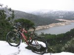 05 Pan embalse explorando tras Cerro San Esteban.jpg