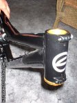 185Supreme_DH_2005_1_125_adj_HA_headtube.jpg